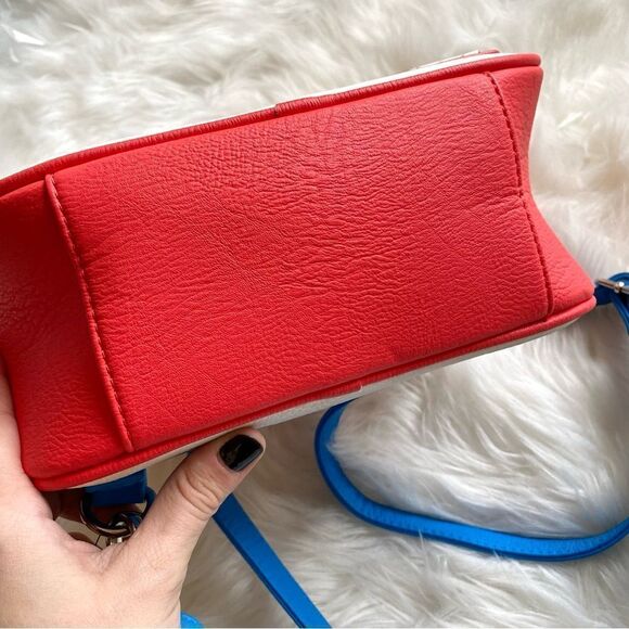 Loungefly Sanrio Hello Kitty Mini Backpack 🎀 - Picture 3 of 5